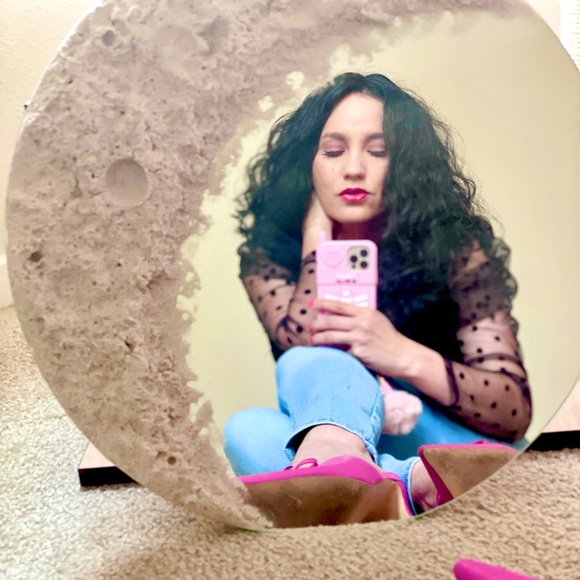 Meet your Posher, Carmen - Picture 1 of 1